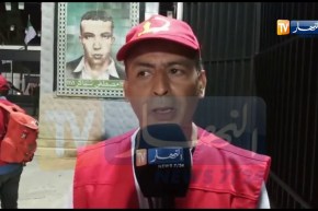 مسعفين متطوعين داخل مدرجات ملعب تشاكر لأول مرة بالبليدة