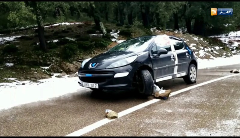 سكيكدة/ صعوبة السيرعلى الطريقين الولائيين 7 و 132 بسبب الثلوج