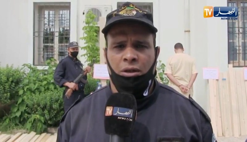 الطارف: تفكيك ورشة سرية لصناعة قوارب الموت وحجز معدات بالشط