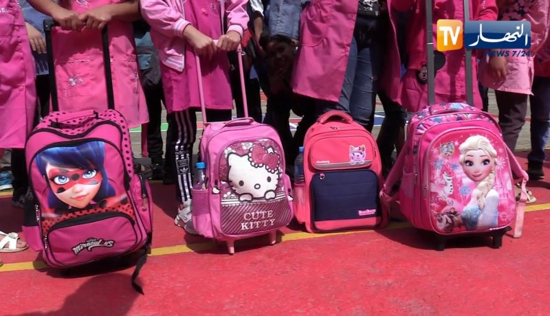 تربية: لوحة إلكترونية لجميع التلاميذ وتقليص حجم المحفظة جديد الوزارة