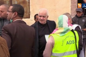 أم البواقي: عائلات معوزة تلزم بيوتها بمناطق الظل إثر تداعيات فيروس كورونا