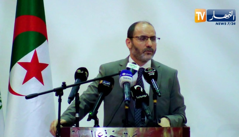 مقري :” الإطالة في عمر الأزمة سيهدد البلد اقتصاديا !! “