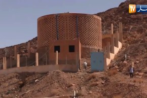 غرداية: مصالح الجزائرية للمياه تغلق الخزان وتحلل العينات بعد اكتشاف الجثة و ظهور اعراض تسمم