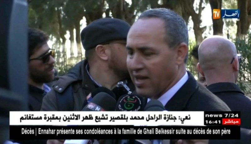 البروفيسور “زهير إحدادن” يورى إلى مثواه الأخير بمقبرة العاليا