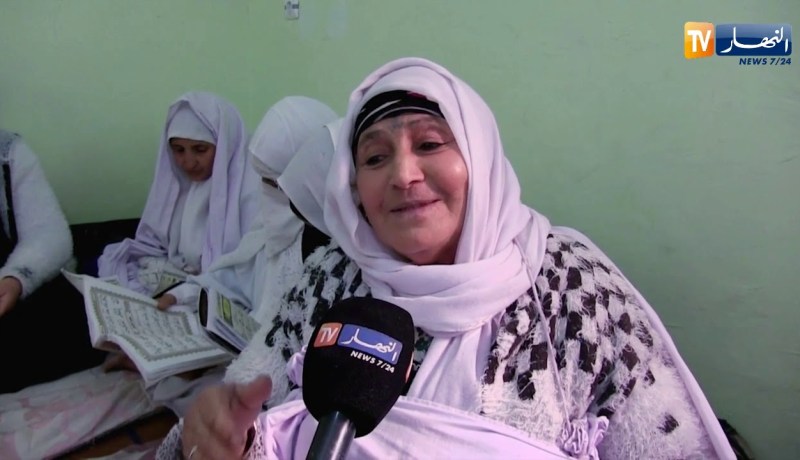 المسيلة: نسوة وعجائز يتحدين الظروف الصعبة في سبيل حفظ القرآن بسيدي عامر