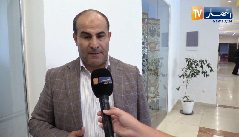 مدوار: كل الاندية سواسية وعلى القرارات السياسية أن تعم على كل الفرق للنهوض بالكرة الجزائري