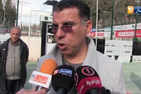 عشرات الأنصار يحتجون أمام مقر وفاق سطيف للمطالبة برحيل الإدارة