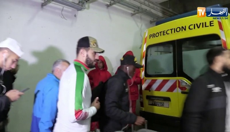 عادل عمروش ولاعبوه يرفضون التصريح لوسائل الإعلام بعد لقاء بلوزداد