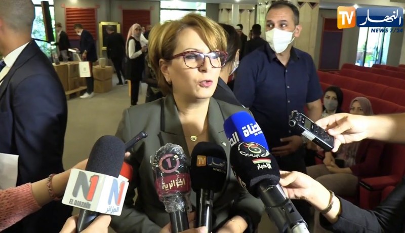 وزيرة الثقافة: الأولوية للشباب الموهوب في الإستفادة من ورشات تكوينية في مجال الأدب والقراءة