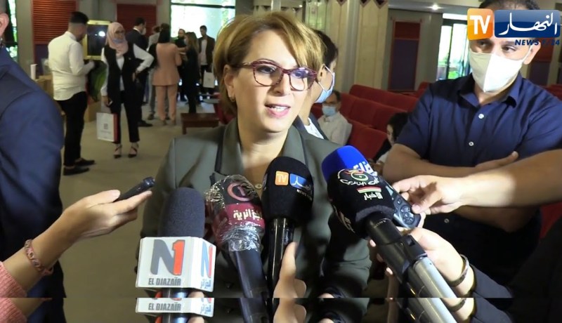 وزيرة الثقافة: عدد خاص بالشاب حسني في مجلة فنون للشباب المبدع ستتواجد غدا في السوق