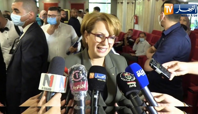 وزيرة الثقافة والفنون تلتقي بنوادي القراءة عبر ولايات الوطن