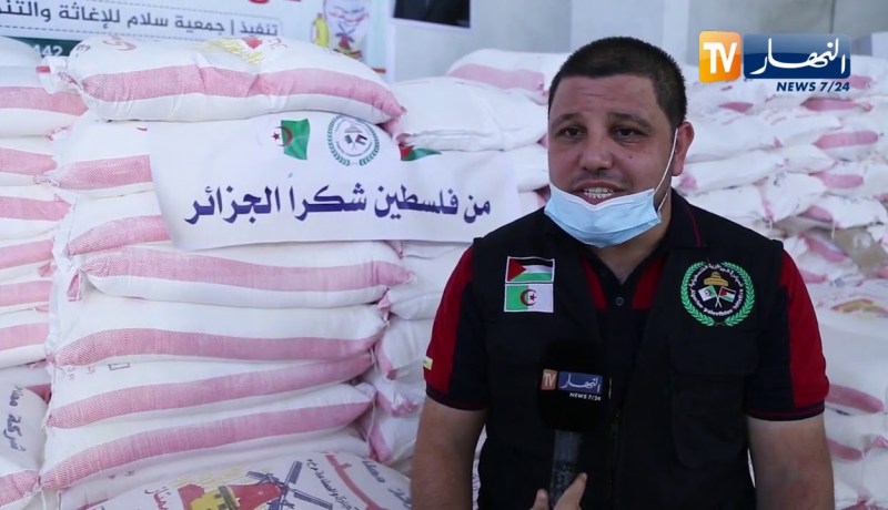 فلسطين: على شرف مواقف رئيس الجمهورية .. توزيع مساعدات جزائرية بغزة