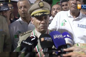 راديوز تكرم الفريق “أحمد قايد صالح” نائب وزير الدفاع قائد أركان الجيش الوطني الشعبي