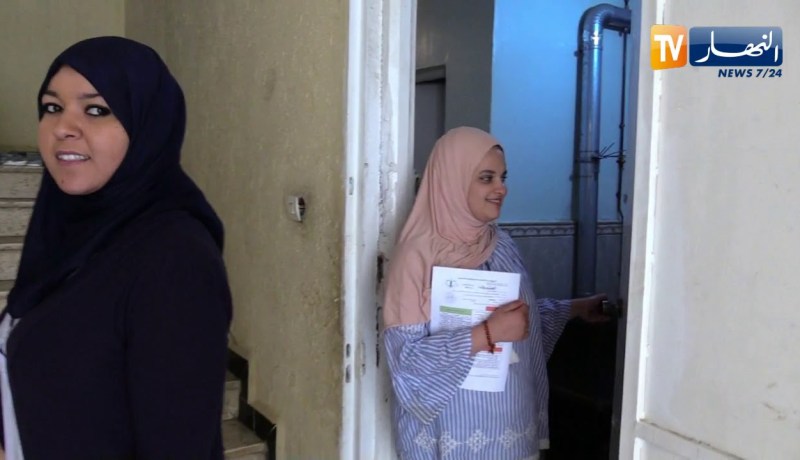 بكالوريا 2019: شيراز.. مترشحة تسحب الإستدعاء وتعاين مركز الإجراء
