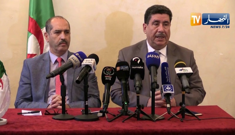 إتفاق بين وزارتي النقل والفلاحة لنقل القمح المستورد وغبرة الحليب بالبواخر الجزائرية