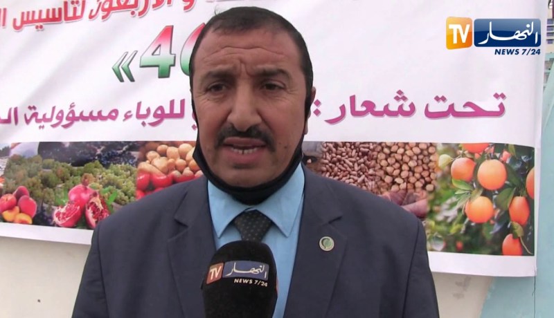 الطارف: الفلاحون يقومون بحملة تعقيم وتنظيف المستشفيات والمؤسسات التربوية