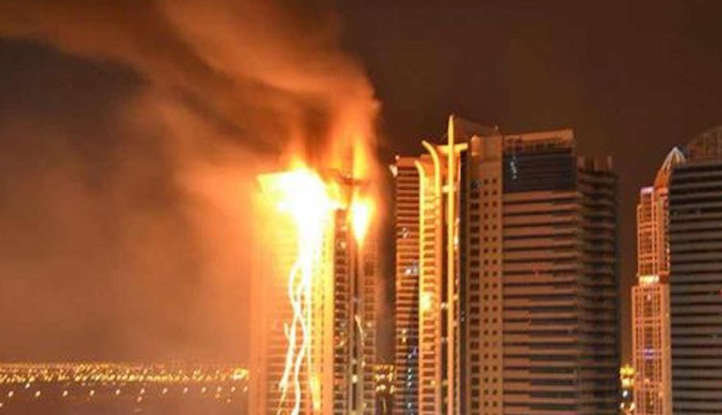 إندلاع حريق ببرج “الشعلة” بدبي