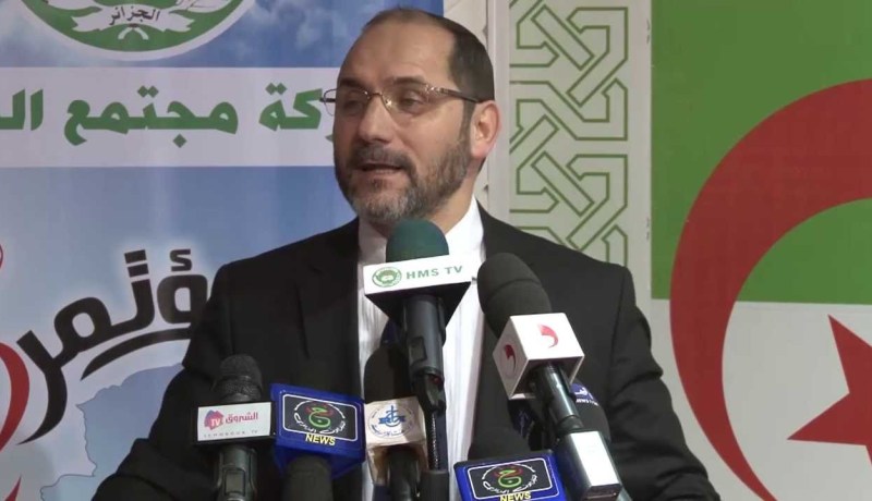 مقري يلح على ضرورة فتح أبواب الحوار بشكل جدي لإيجاد الحلول المناسبة للمشاكل المطروحة