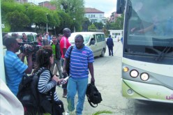 بعثـــة مازمبي ترفض تناول وجبات الفندق وتشكو نقص سبل الراحة