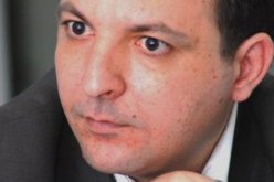الصحافي مازن درويش المعتقل في السجون السورية يفوز بجائزة حرية الصحافة