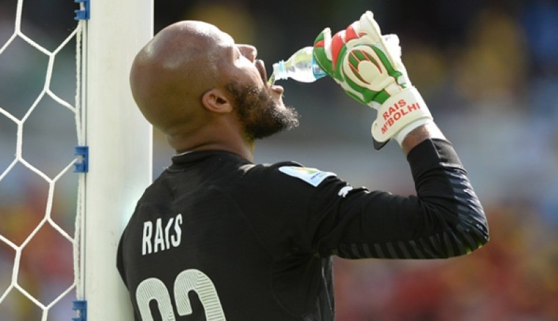 مبولحي يتعرض للإستبعاد