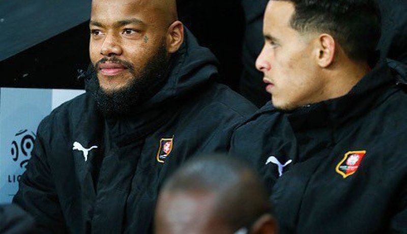 غوركوف يستدعي مبولحي لأول مرة وزفان يخسر الرهان