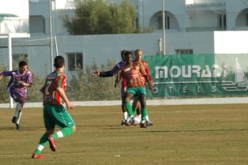 عمروس يصر على مقاضاة الأعضاء السبعة ويعد بمنحة مغرية أمام العلمة