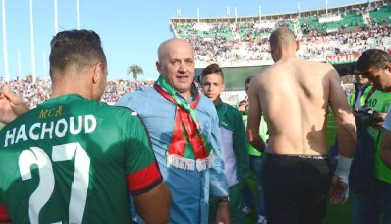 حشود يجدد لموسمين في المولودية مقابل 300 مليون سنتيم شهريا