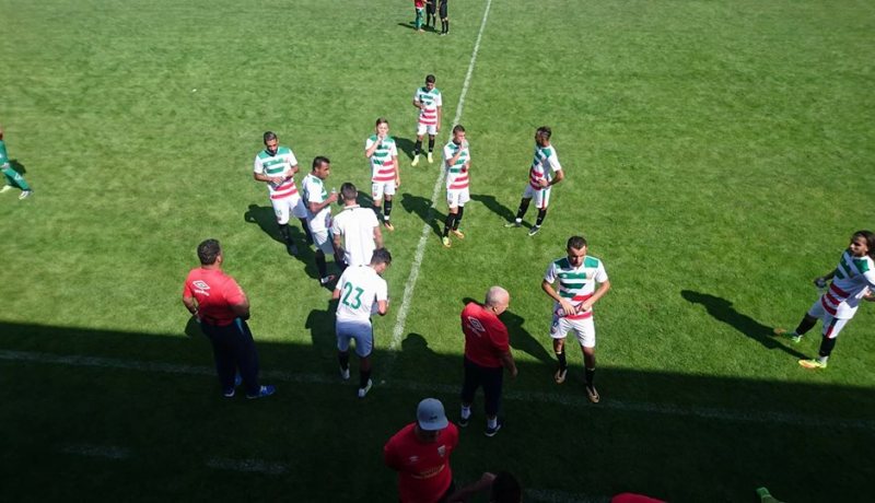 العميد يستعرض بفرنسا قبل لقاء الزيبان