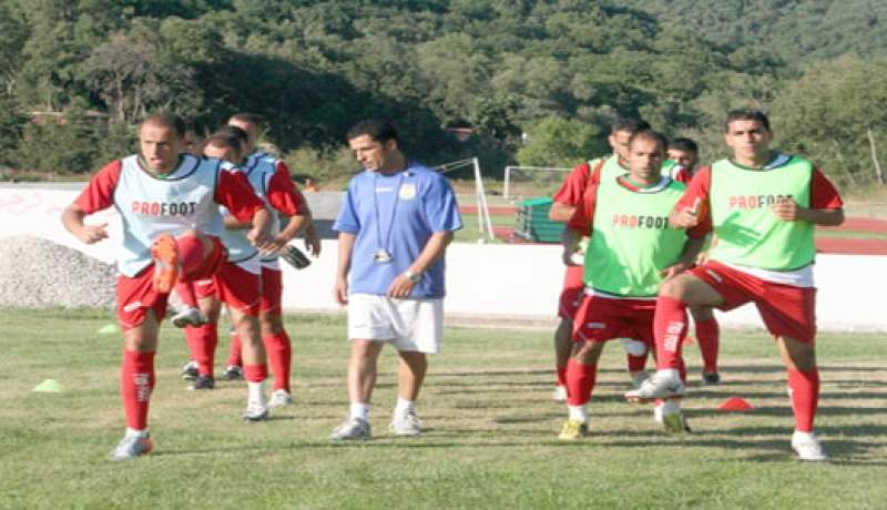 مناوشات بين المناجير والعضو ميسي‮… ‬وتدخل بوذن أصبح ضروريا‮