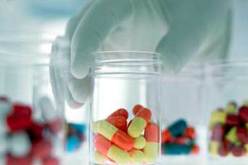 الأدوية المغشوشة في‮ ‬الصيدليات تهرب عن طريق‮ “‬تجار الحقائب‮”‬