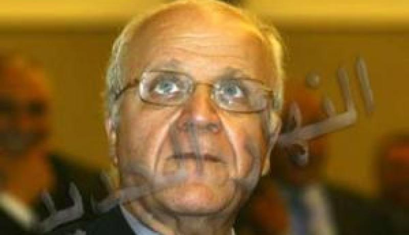 الجزائر تتضامن مع المصريين وليس مع نظام مبارك‮ ‬