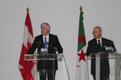 مدلسي‮ ‬مترجم لنظيره الكندي