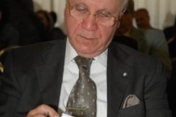 مليار لتنظيف دبلوماسية البلاد