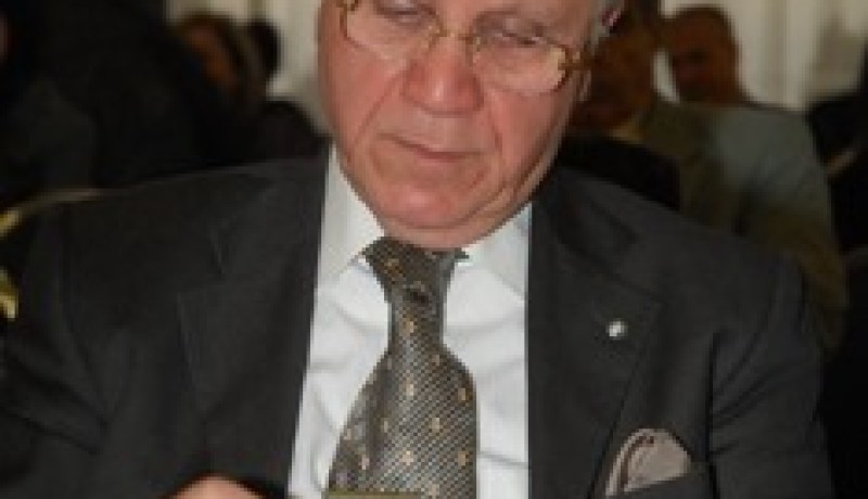 مليار لتنظيف دبلوماسية البلاد