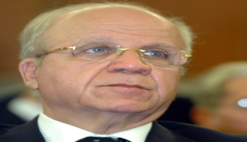 مدلسي يتقرّب من السلطة الرابعة
