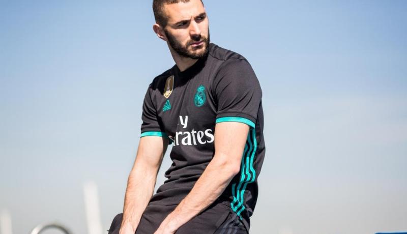 “15 مليون سنتيم” من أجل الظفر بآخر قميص لبنزيمة