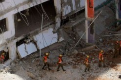 انتشال 9 جثث من ضحايا انهيار مبنى سكنى فى كازاخستان