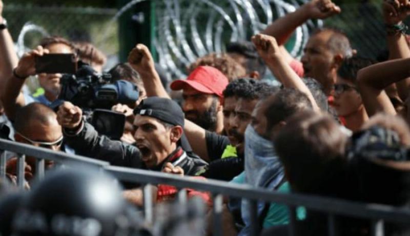 مهاجرون في المجر يضريون عن الطعام بعد منعهم من الذهاب إلى دول أوروبية