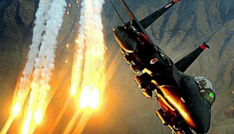 غارة جوية “خاطئة” تقتل 9 عسكريين يمنيين بصعدة