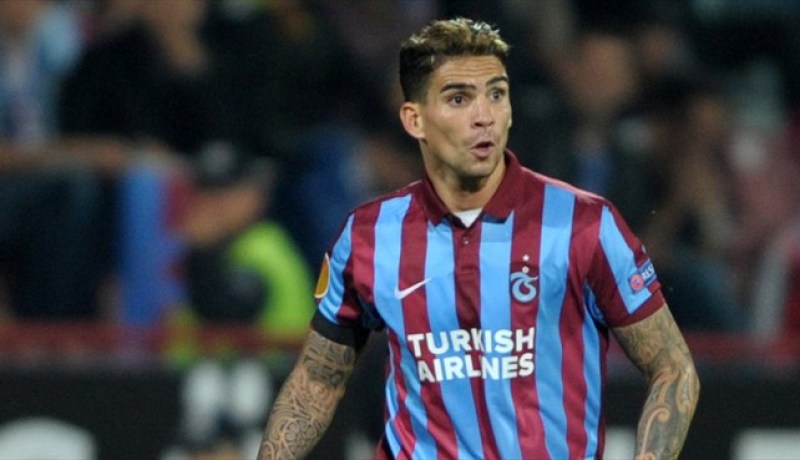 مجاني يقترب من العودة إلى فرنسا من بوابة تولوز