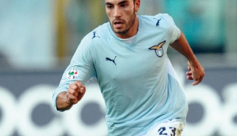مغني يلعب مباراته الودية الاولى مع فريق الامال للازيو روما