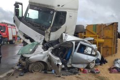 قتيل وجريحان في اصطدام تسلسلي ل3 شاحنات بواد ليلي بتيارت