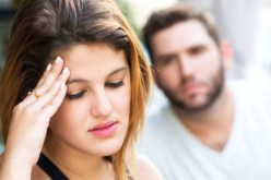 جعلت بيتي منبع كآبة وأخشى الندم والعذاب 