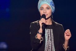 بعد اتهامها بدعم الإرهاب.. السورية منال ابتسام تنسحب من “ذا فويس” الفرنسي