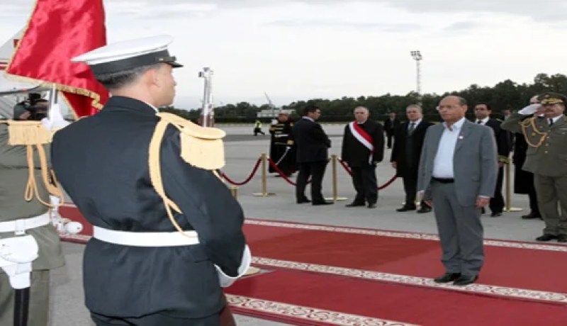 الرئيس التونسي ينهي زيارته إلى الجزائر