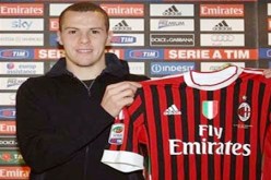 مصباح‮: ‬سأشرف الجزائريين في‮ ‬ميلان ولم أفكر أبدا في‮ ‬تعويض الأسطورة مالديني‮‬