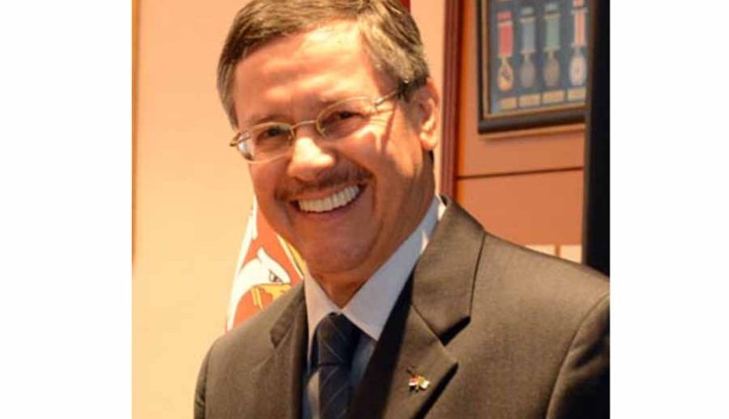 فرنسا توافق على تعيين مسدوا سفيرا للجزائر في باريس