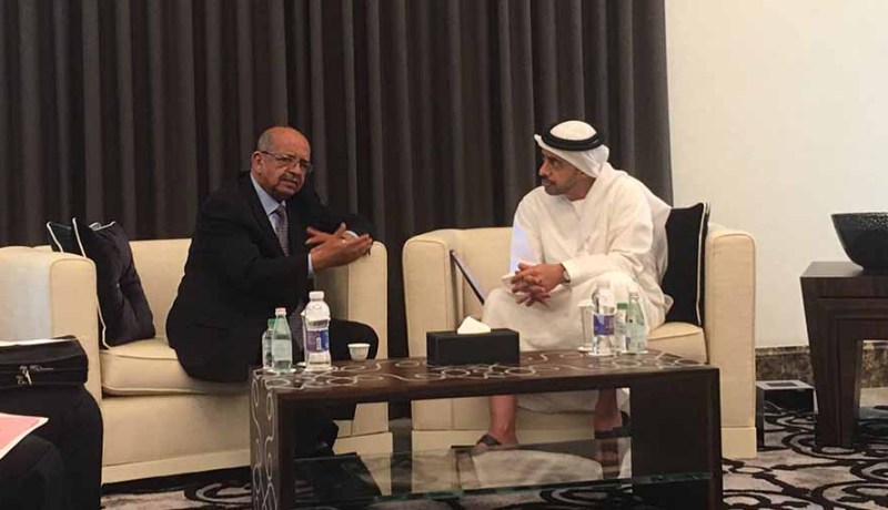 مساهل يتحادث بأبو ظبي مع نظيره الاماراتي