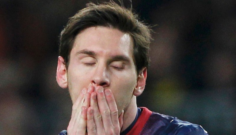 مشكلة بين ميسي وأطباء برشلونة
